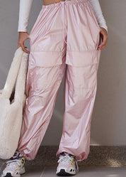 Pantalon-ancho-parachute-rosa-acercamiento-delantero.jpg